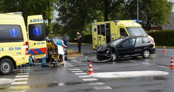 Twee gewonden na forse aanrijding op kruising N979 (Video)