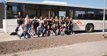 Nieuwe bussluis voor bus van Nijeborg Leek naar Woldborg Grootegast