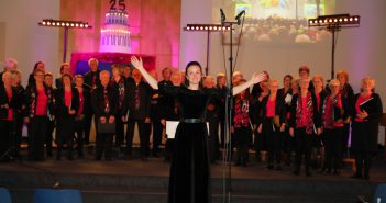 Feest bij ‘In Between’, 25-jarig jubileumfeest
