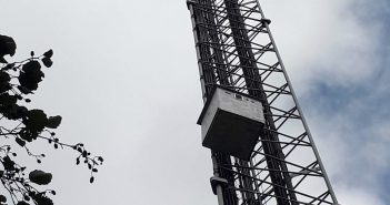 Politie vindt illegale radiozender in zendmast Midwolde