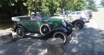 Historische Automobiel Vereniging, HAV Oldtimerrit, zondag vanuit Leek