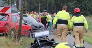 Twee vrouwen zwaargewond na ernstig ongeval op de N388 bij Boerakker