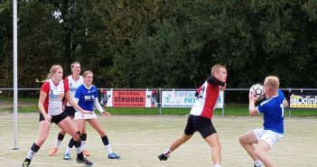 OWK 1 knokt zich terug in de wedstrijd en pakt een punt