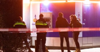Explosie bij pinautomaat aan de Oldebertweg in Tolbert