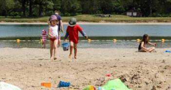 Zaterdag mogelijk eerste tropische dag van de zomervakantie