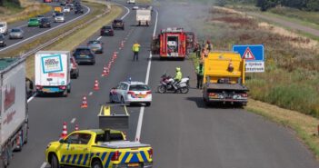 Forse vertraging op A7 door autobrand