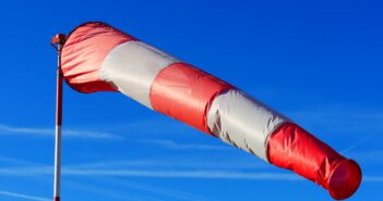 Onstuimig weer met zware windstoten op komst
