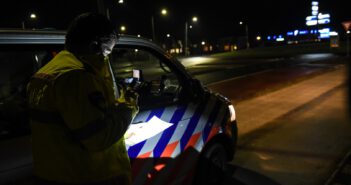 Politie deelde 189 avondklokboetes uit in het Westerkwartier