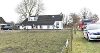 Brand in bijgebouw achter woning in Nieuw-Roden