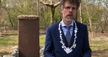 4 Mei-toespraak burgemeester Ard van der Tuuk (Video)
