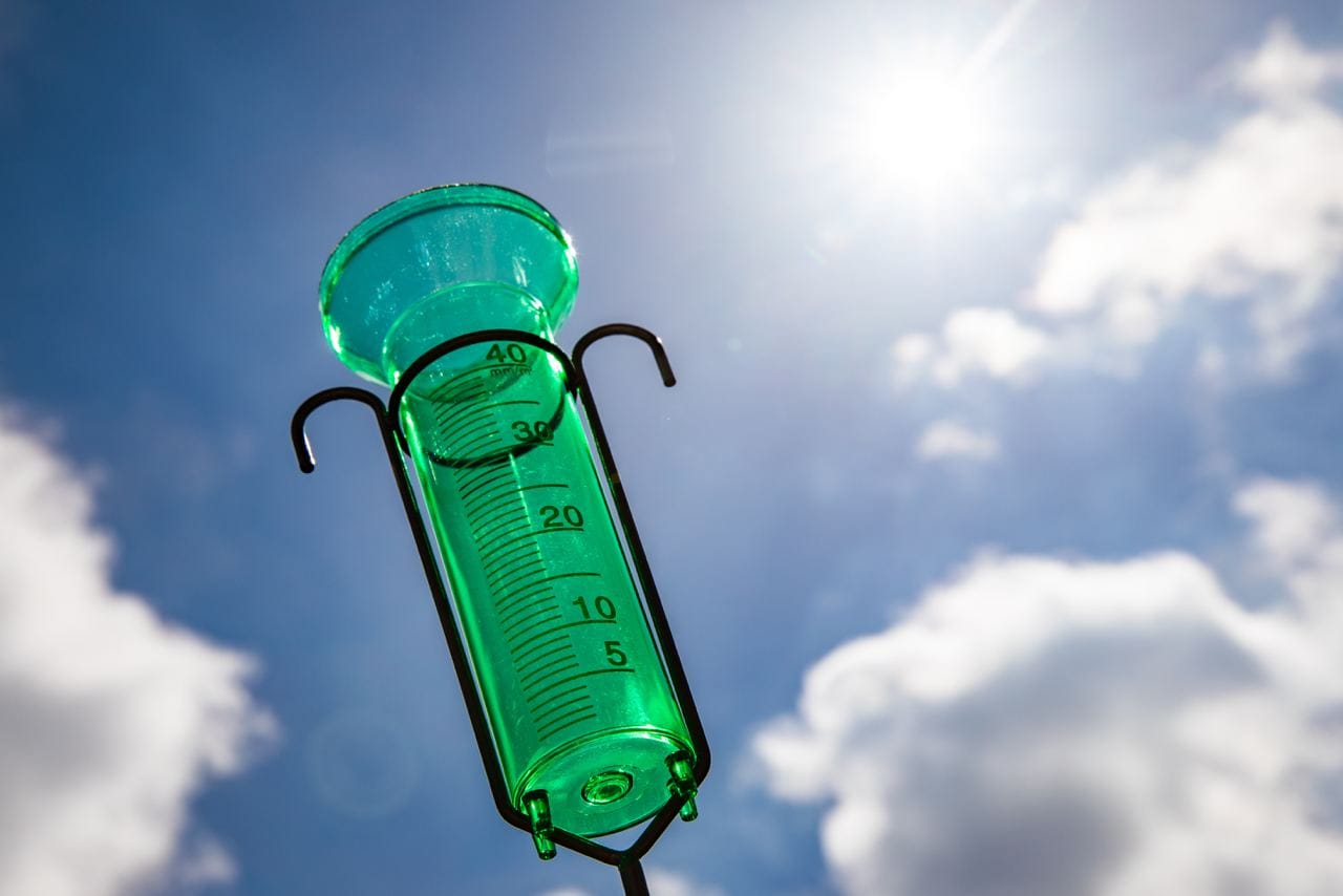 Weekverwachting: zonnig en regionaal heet, later in de week buien en verkoeling