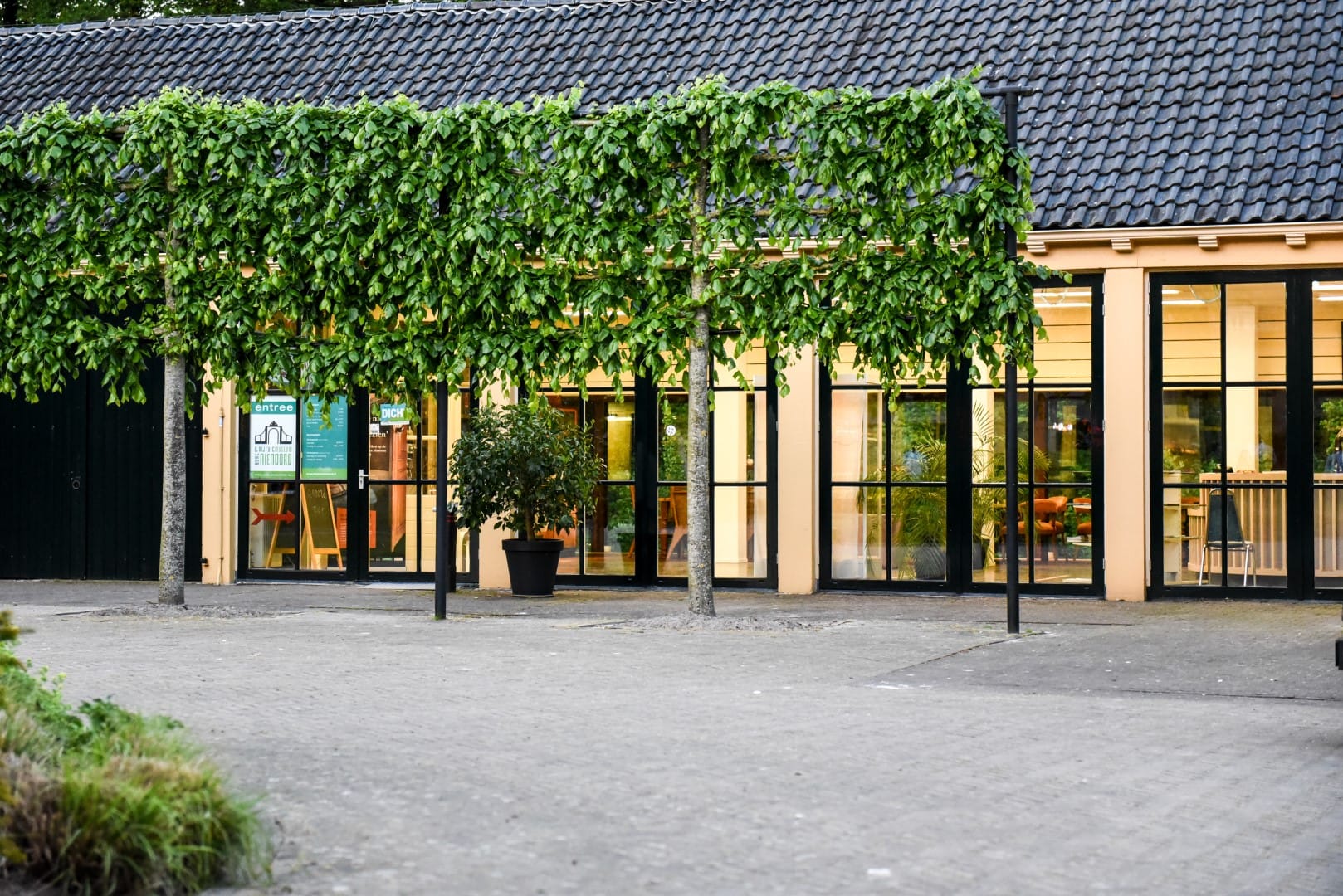 Kunst op Nienoord: aankomend weekend 23e kunstbeurs met meer dan 40 kunstenaars