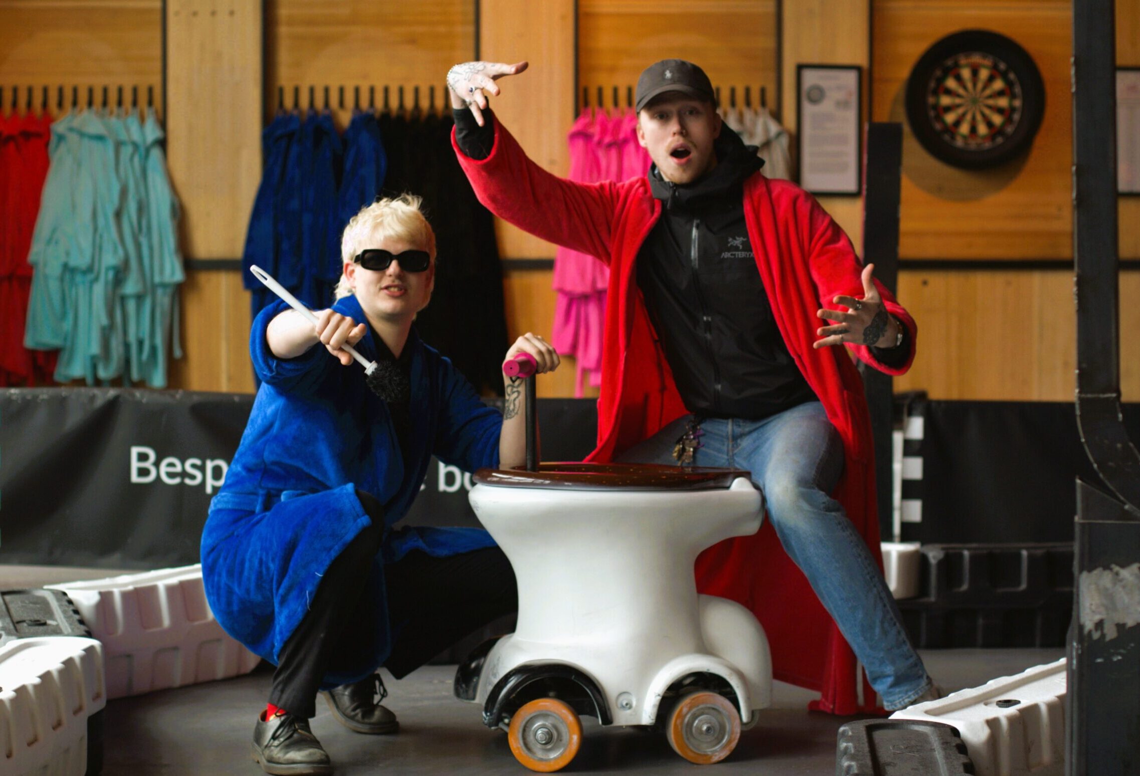 300.000 views voor Tolbertse Europapa-cover ‘Posta-a-a’