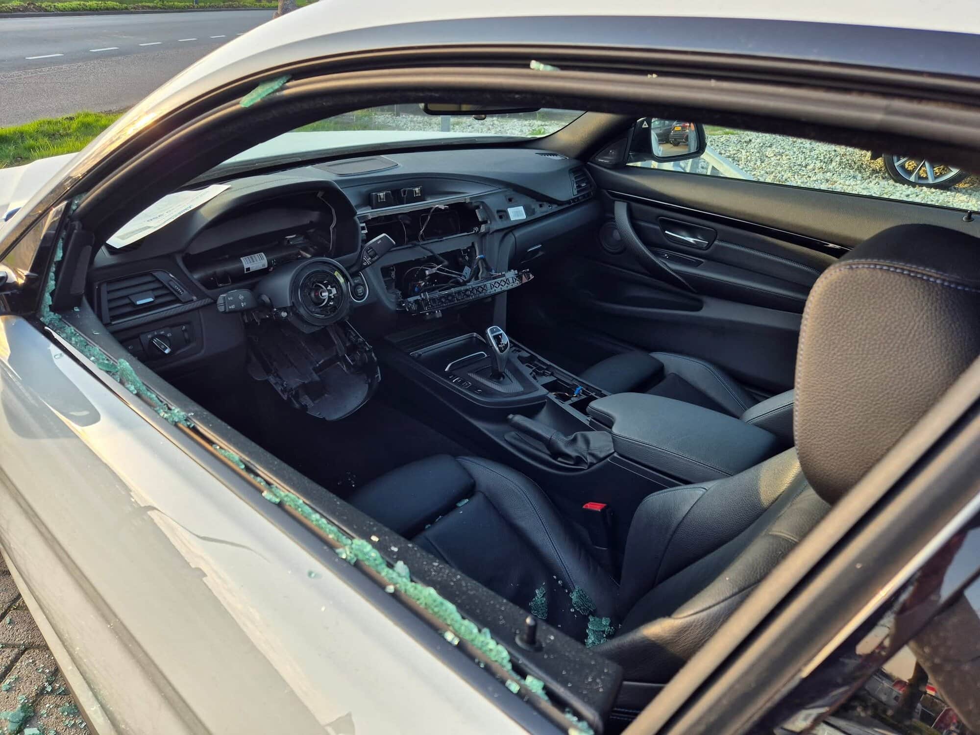 Twee verdachten aangehouden na inbraak in BMW in Leeuwarden; mogelijk verband met reeks BMW-diefstal