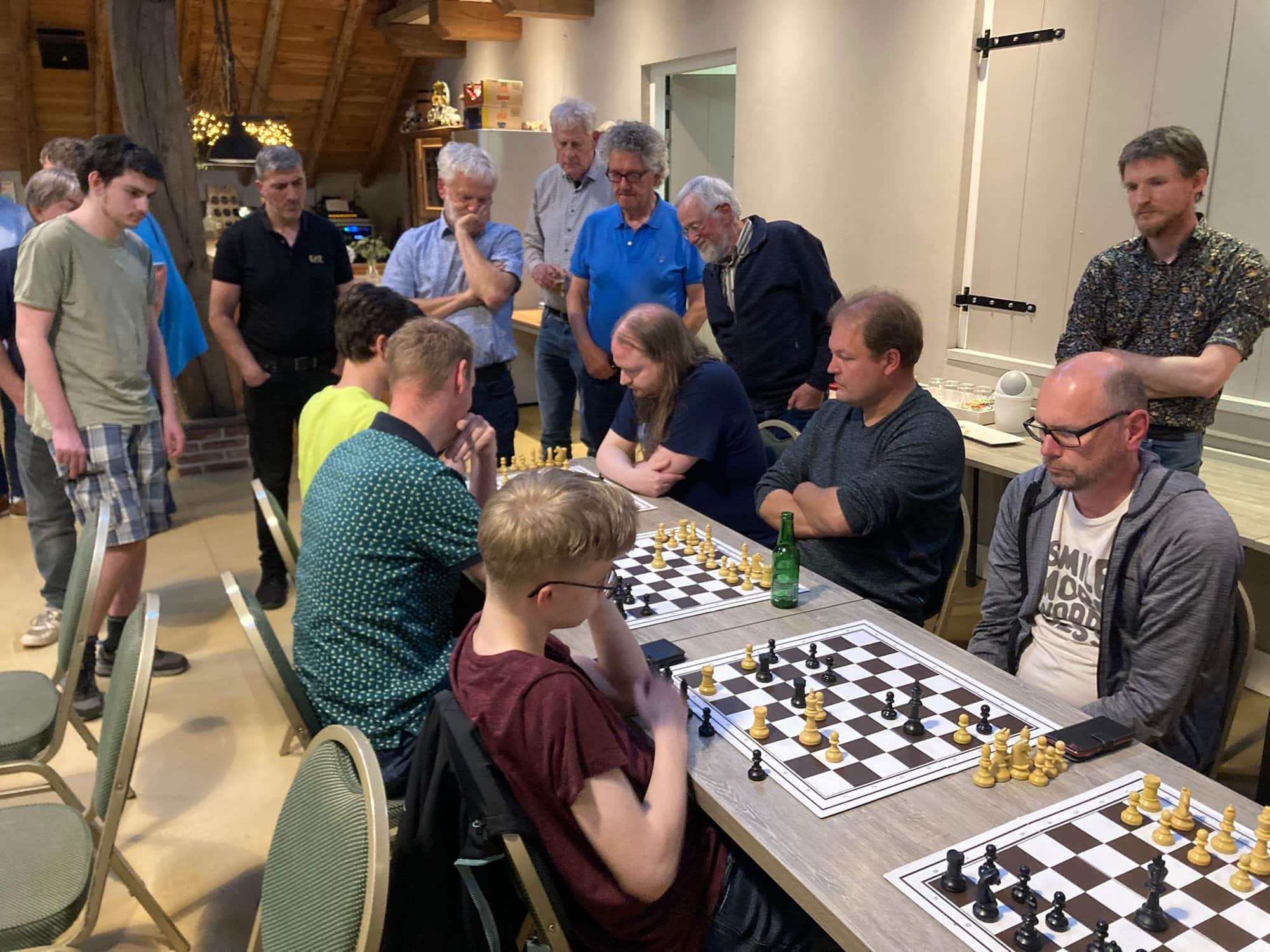 Leek 1 wint verrassend 3-Provincië-GONGschaaktoernooi