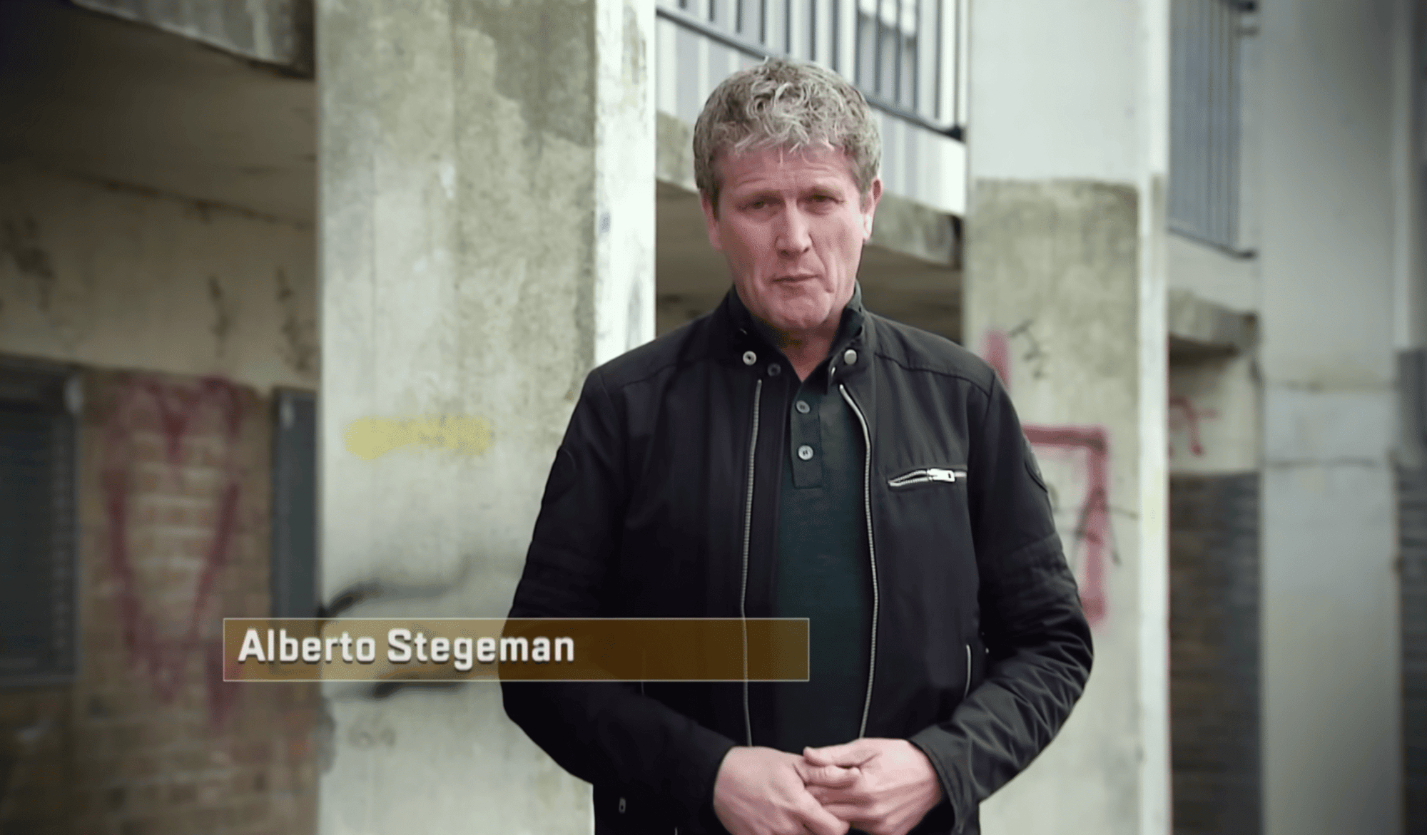 Zometeen in Undercover in Nederland: Alberto Stegeman gaat in Leek de confrontatie aan met sekteleid