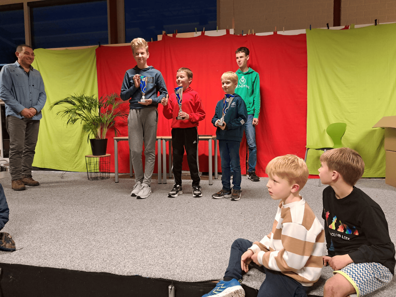 74 deelnemers bij spannend jeugdschaaktoernooi in De Stapsteen