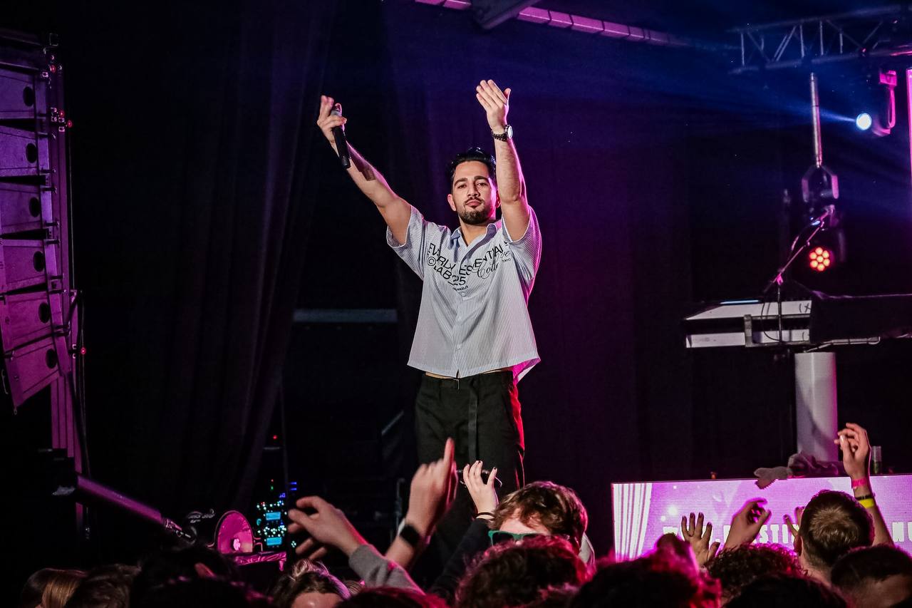 Marum gaat twee avonden helemaal los tijdens Feest in de Tent op Sportpark De Holten