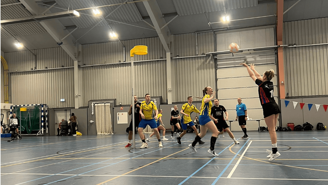 KVW ’22 1 heer en meester in eigen zaal tegen Thrianta 1