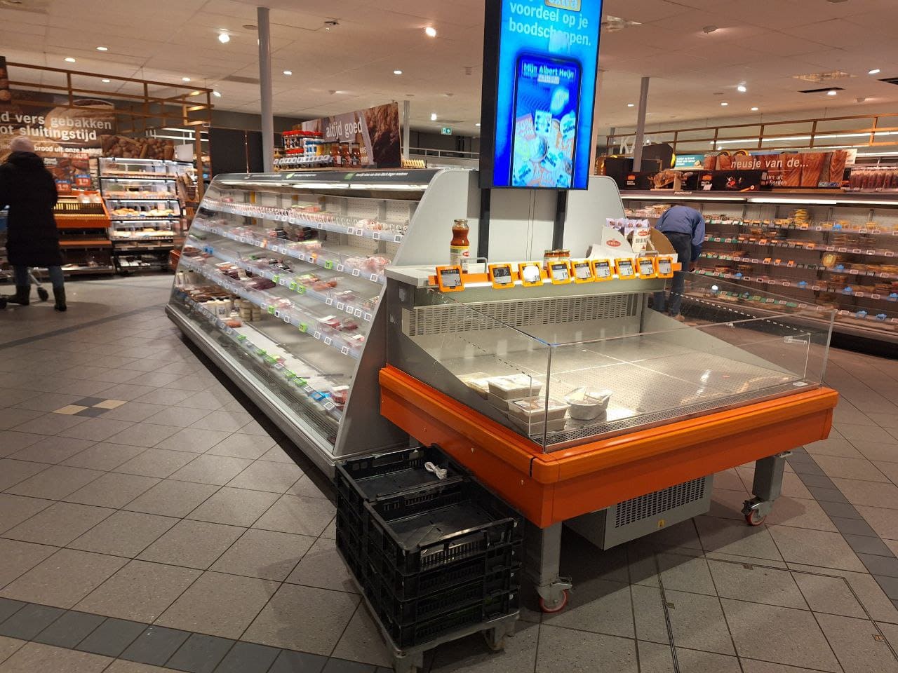 Albert Heijn Leek kampt met lege schappen door sneeuwoverlast: “Geen vracht geleverd vandaag”