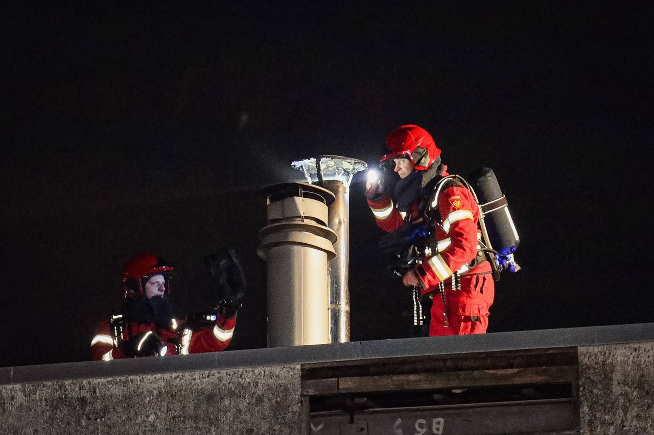 Brandweer rukt uit voor mogelijke gebouwbrand aan het Industriepark in Leek