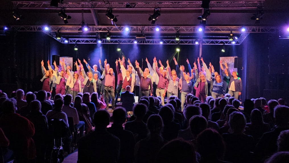 Grote belangstelling voor Sing Along Live: professionele presentator toegevoegd
