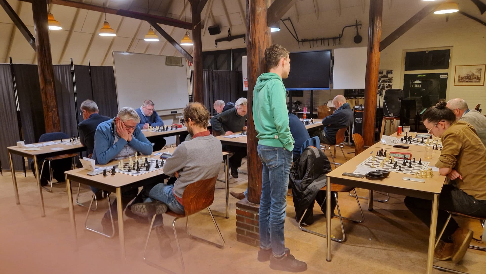 Dubbele teleurstelling voor Schaakclub Leek: twee keer winst weggegeven