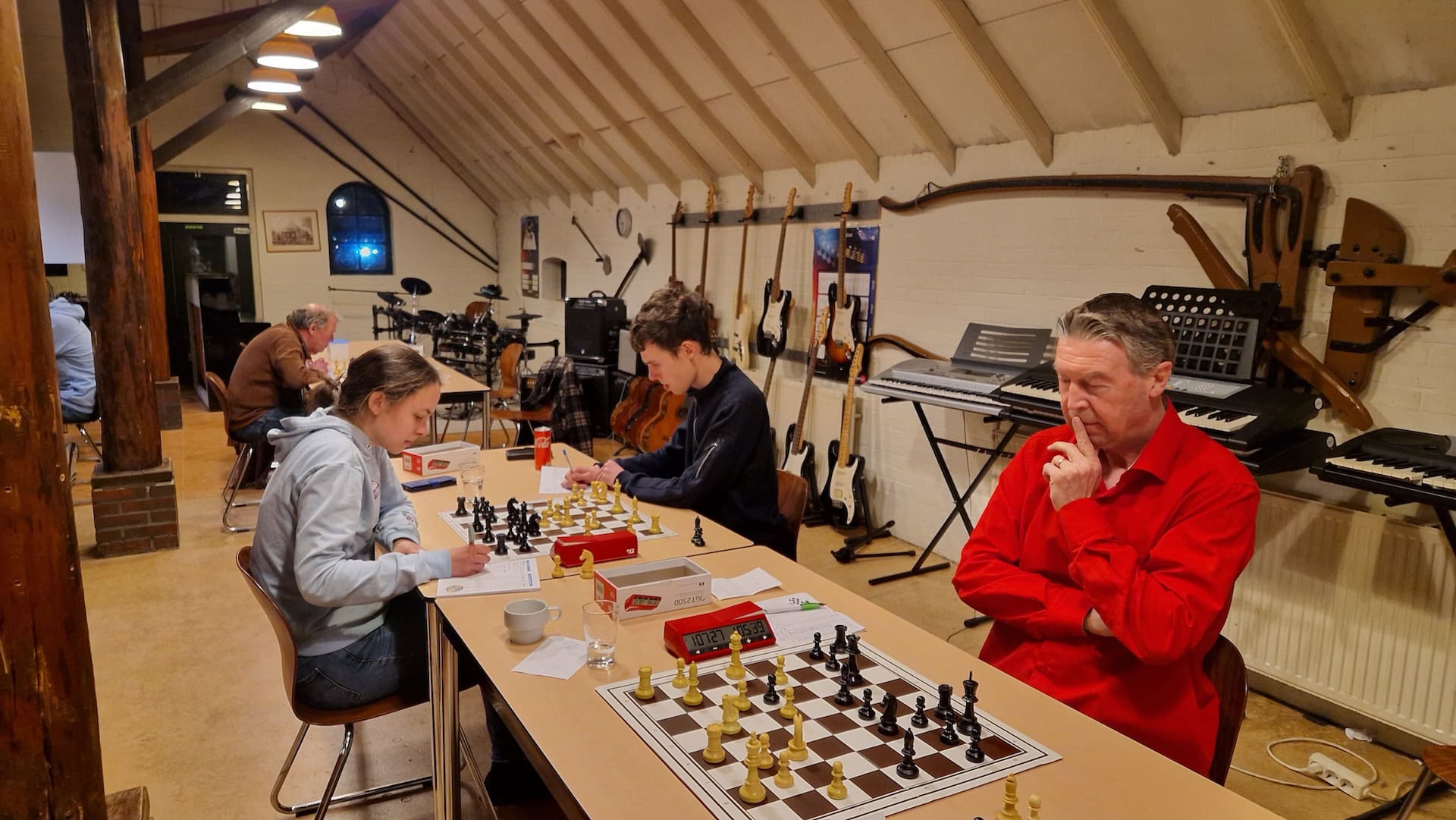 Interne competitie schaakclub Leek: Kees vergroot voorsprong na dubbele ronde