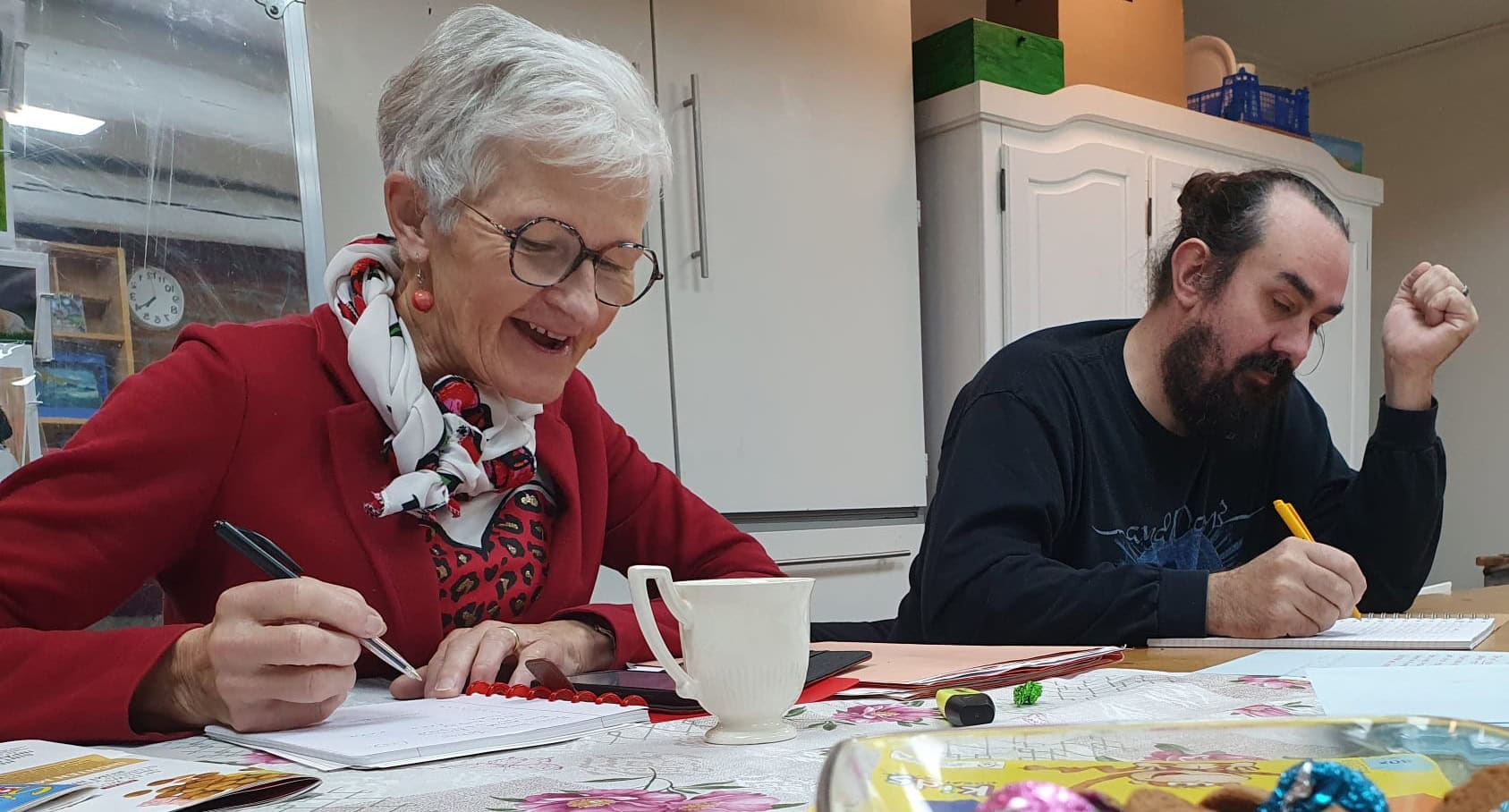 Schrijf het perfecte moederdaggedicht met hulp van Dichtclub Westerkwartier in Leek en Zuidhorn