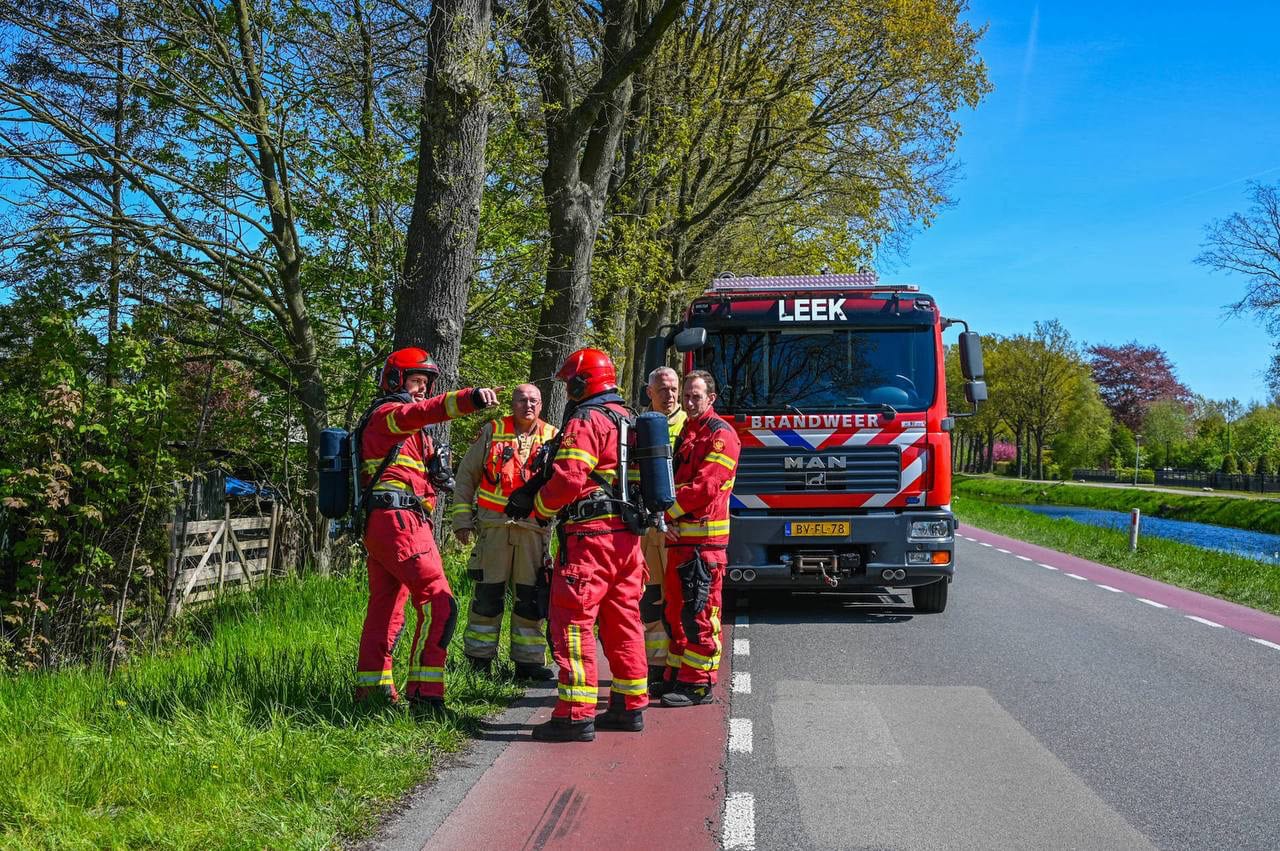 Brandweer Leek gealarmeerd voor gaslekkage na werkzaamheden aan het Diepswal in Leek