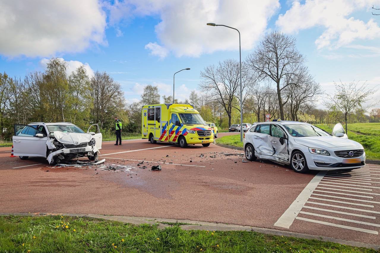 Traumahelikopter en ambulances uitgerukt na ernstig ongeluk bij de Fanerweg; drie personen gewond