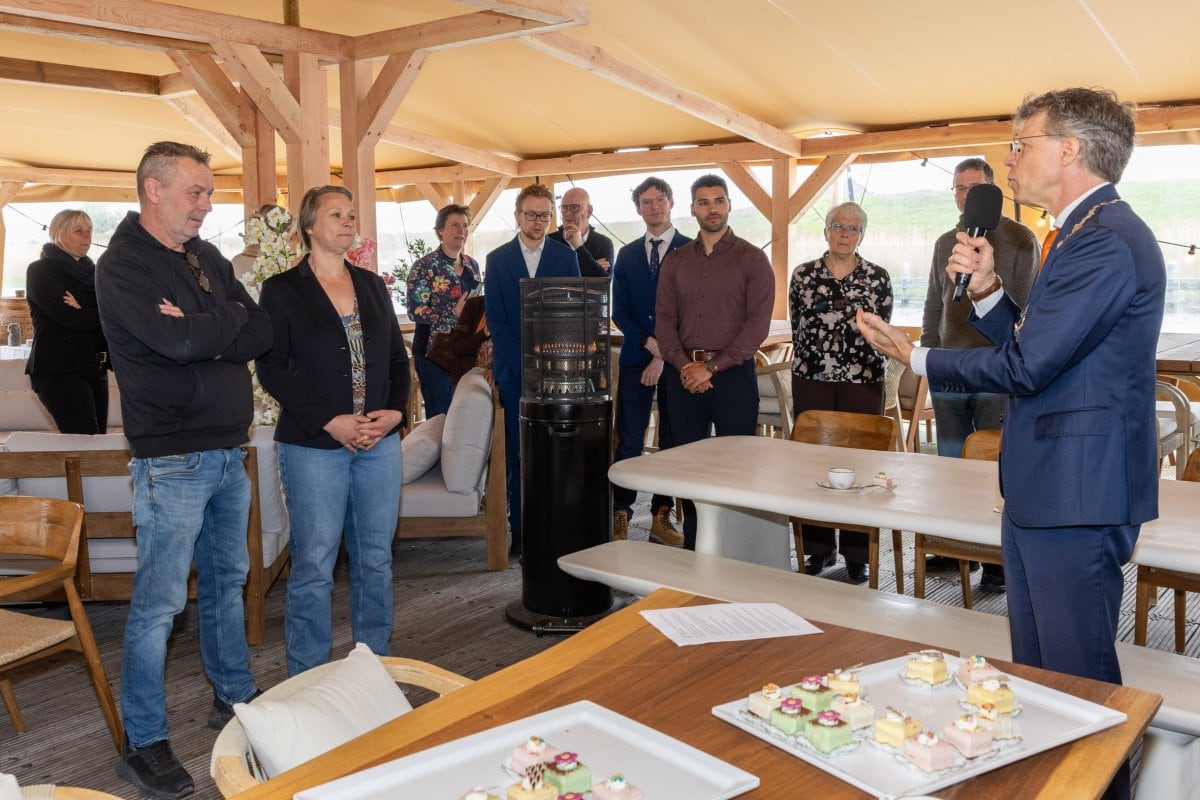 Zes inwoners Westerkwartier ontvangen Koninklijke Onderscheiding tijdens lintjesregen 2026