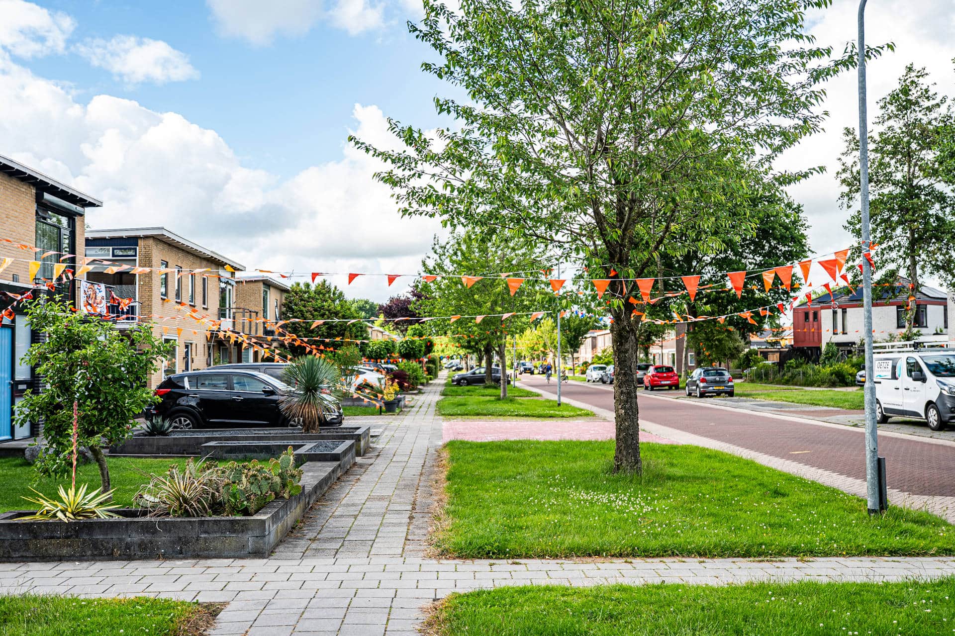 Leek kleurt oranje voor eerste WK-wedstrijd Nederland
