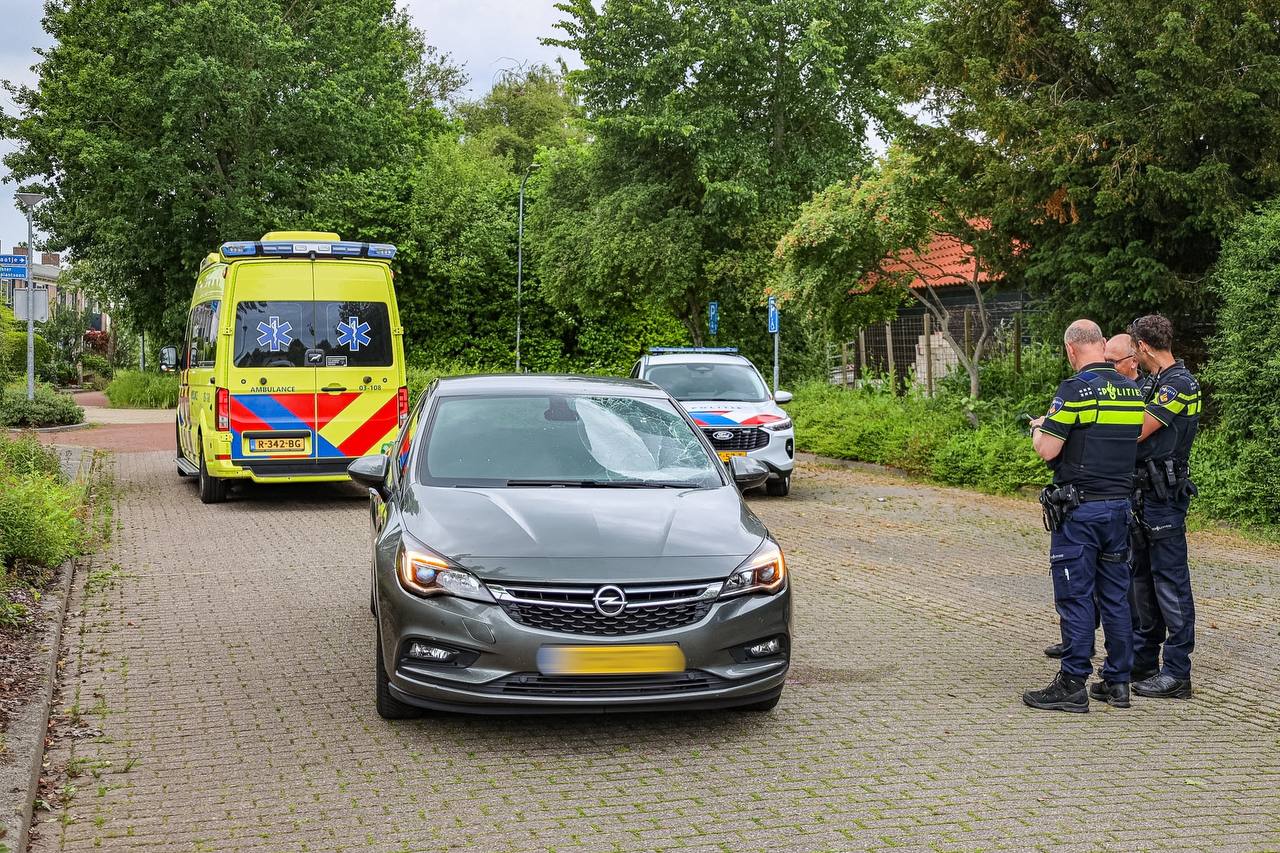 Fietser raakt gewond bij aanrijding op Meester Boonstraplantsoen in Tolbert