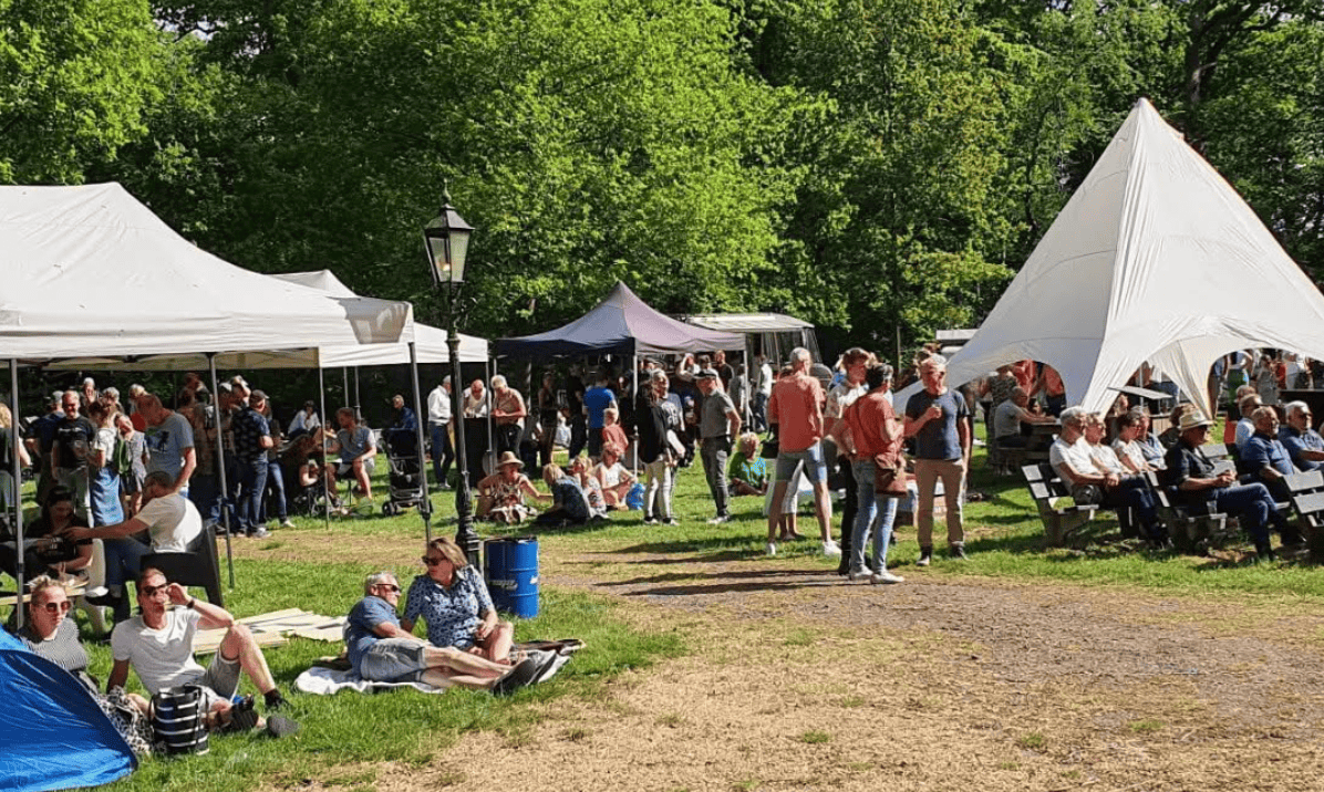 Zondagmiddag 16 augustus vol muziek en gezelligheid bij Sunday at the Park