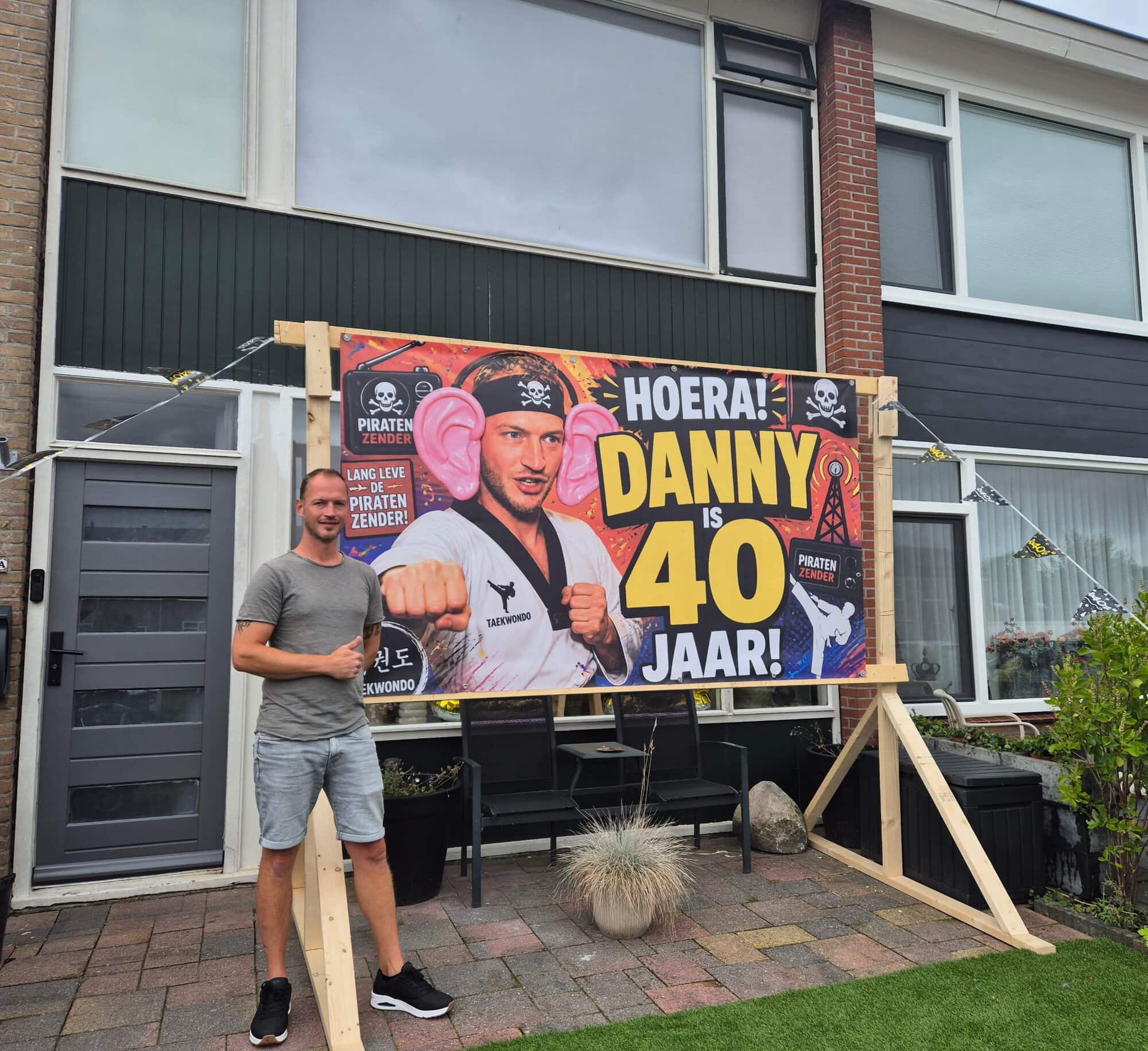 LOL FM zet voorzitter Danny Ausma in het zonnetje op zijn 40-jarige verjaardag