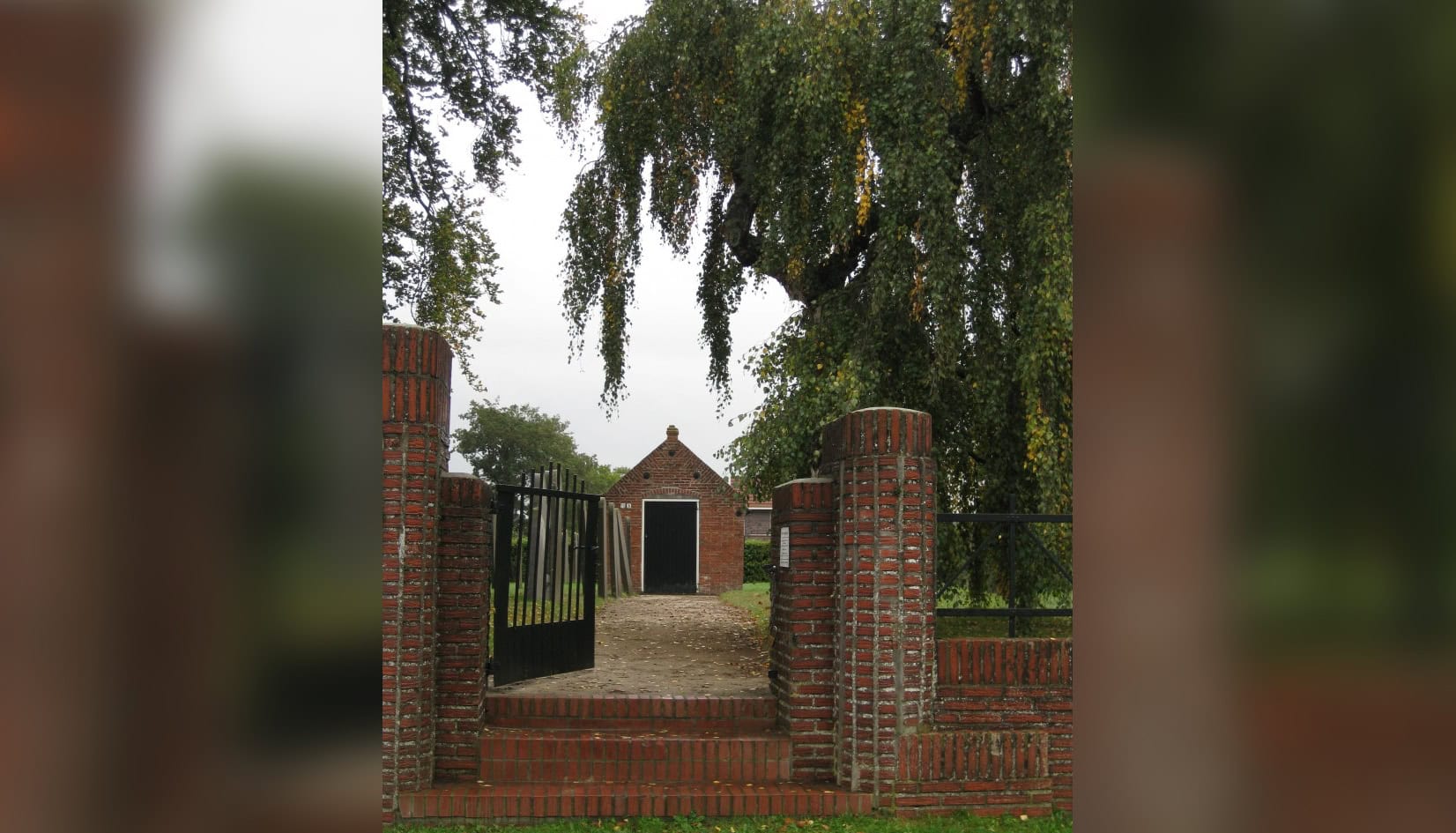 Open dag Joodse begraafplaats in Leek: ontdek deze bijzondere plek vol verhalen