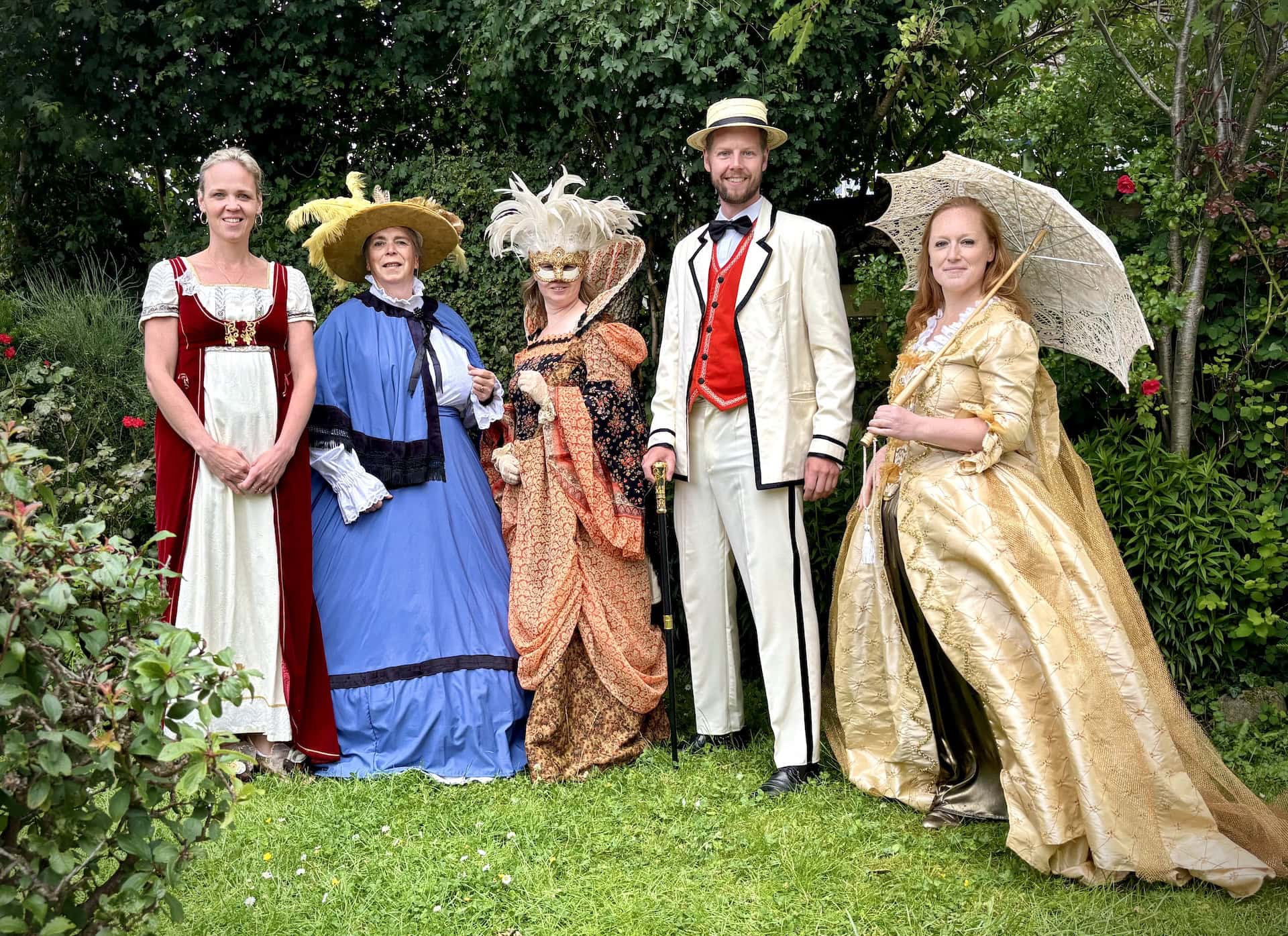 Nutsdepartement Vredewold organiseert Historische Kleding Show in Leek