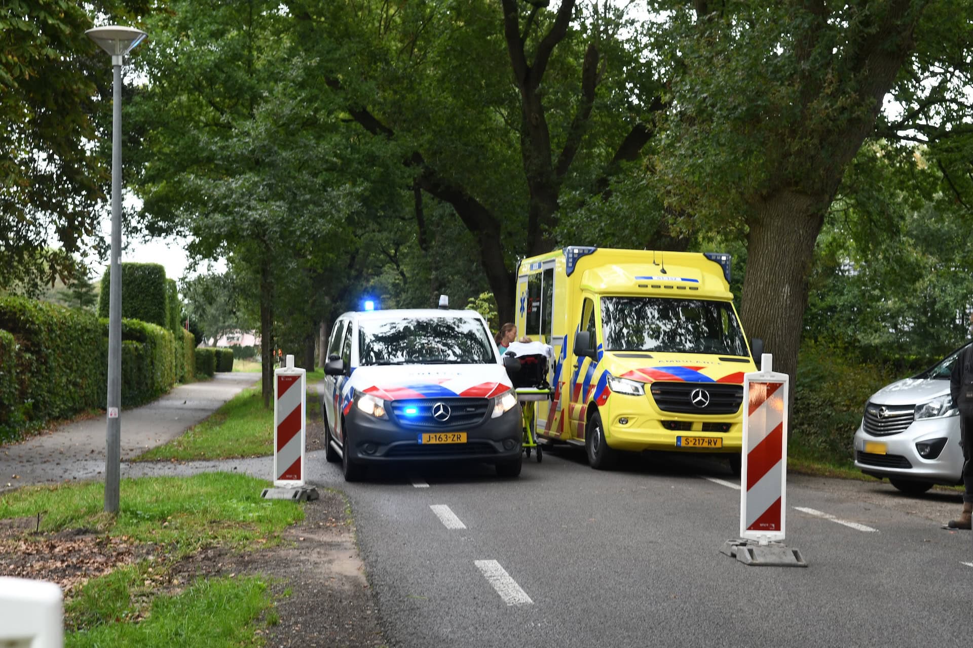 Ongeval op Haarsterweg in Marum, scooterrijdster (17) gewond